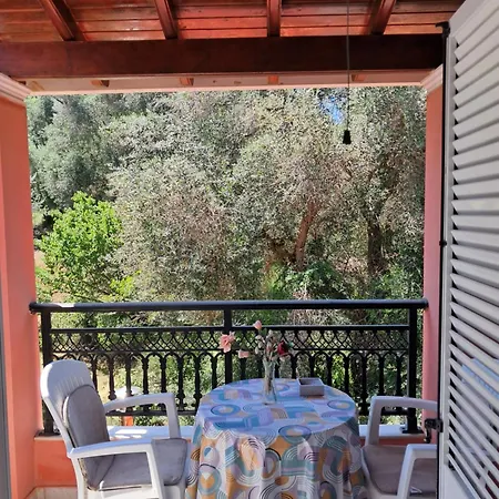 Apartment Ampelaki Mpoukaris