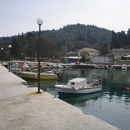 Apartment Ampelaki *