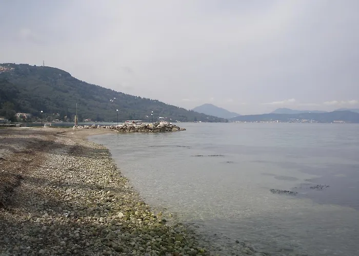 アパート Ampelaki ブカリ